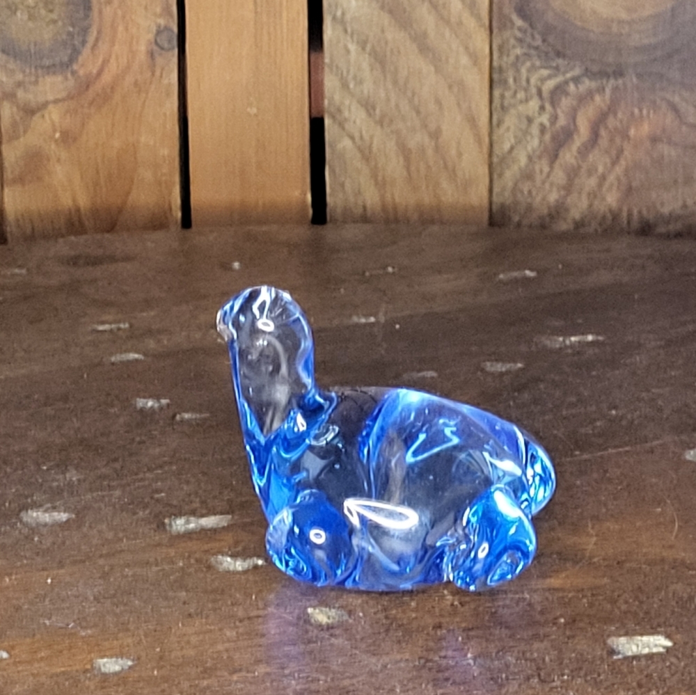 Blue Glass Turtle Figurine - Picture 7 of 13